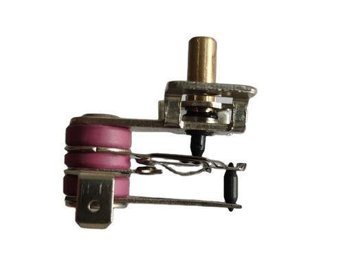 250V 12A ビメタル温度調節スイッチ 5%の許容度と50-250 Cの範囲